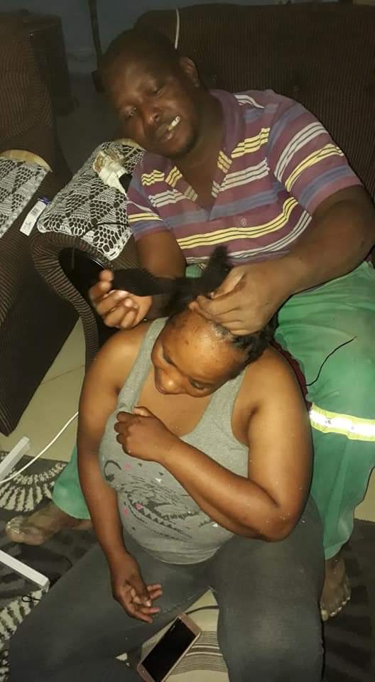 Acemashudu's tweet photo. She said she needed money to do her hair and the boyfriend said I got you baby.... 😆🤣

#Mamkhize Slik l Dineo l Sechaba loathing Soweto https://t.co/vMDRgH3P3T