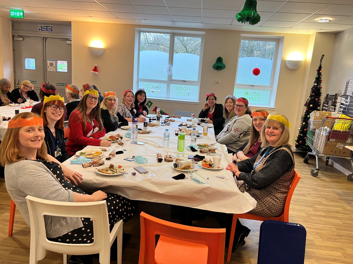 ClinicalEd_DVH's tweet image. Team Christmas Lunch 🎄🎅 @DvhSimulation @DvhLibrary