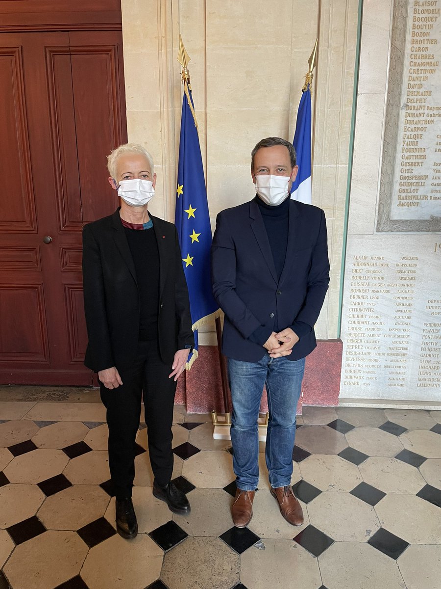 KlinkertBrigitt's tweet photo. Réunion de travail avec @AdrienTaquet pour lever les freins liés à la garde d'enfants dans les parcours d’insertion. Les crèches #AVIP et les aides #AGEPI de @pole_emploi sont des dispositifs qui permettent aux parents de retrouver plus facilement le chemin de l'emploi. https://t.co/EDRYChEaGJ