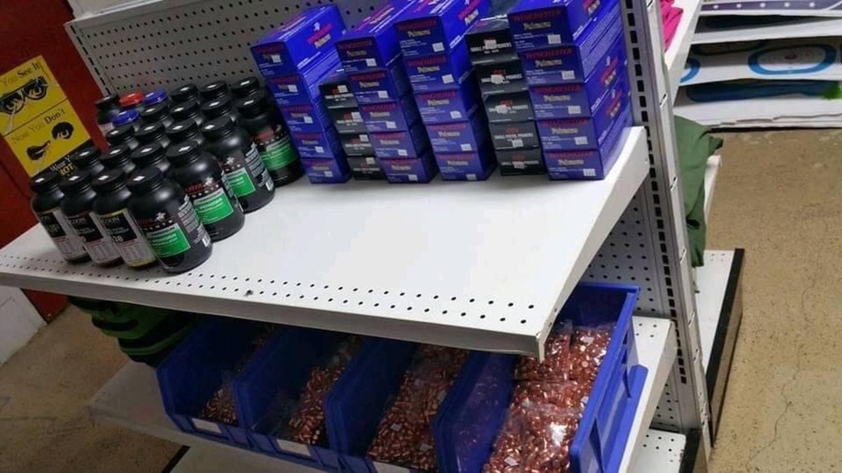 ReloadingCenter's tweet image. Primers and powder