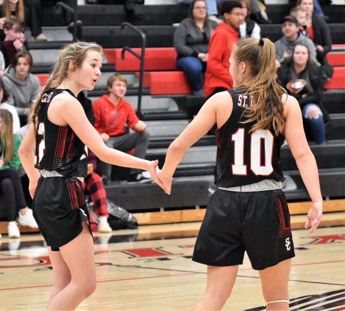 Please tell me these years don’t end. #proudmom  <a href="/kaylihinze/">Kayli</a> <a href="/BrooklinHinze/">Brooklin Hinze #12</a>
