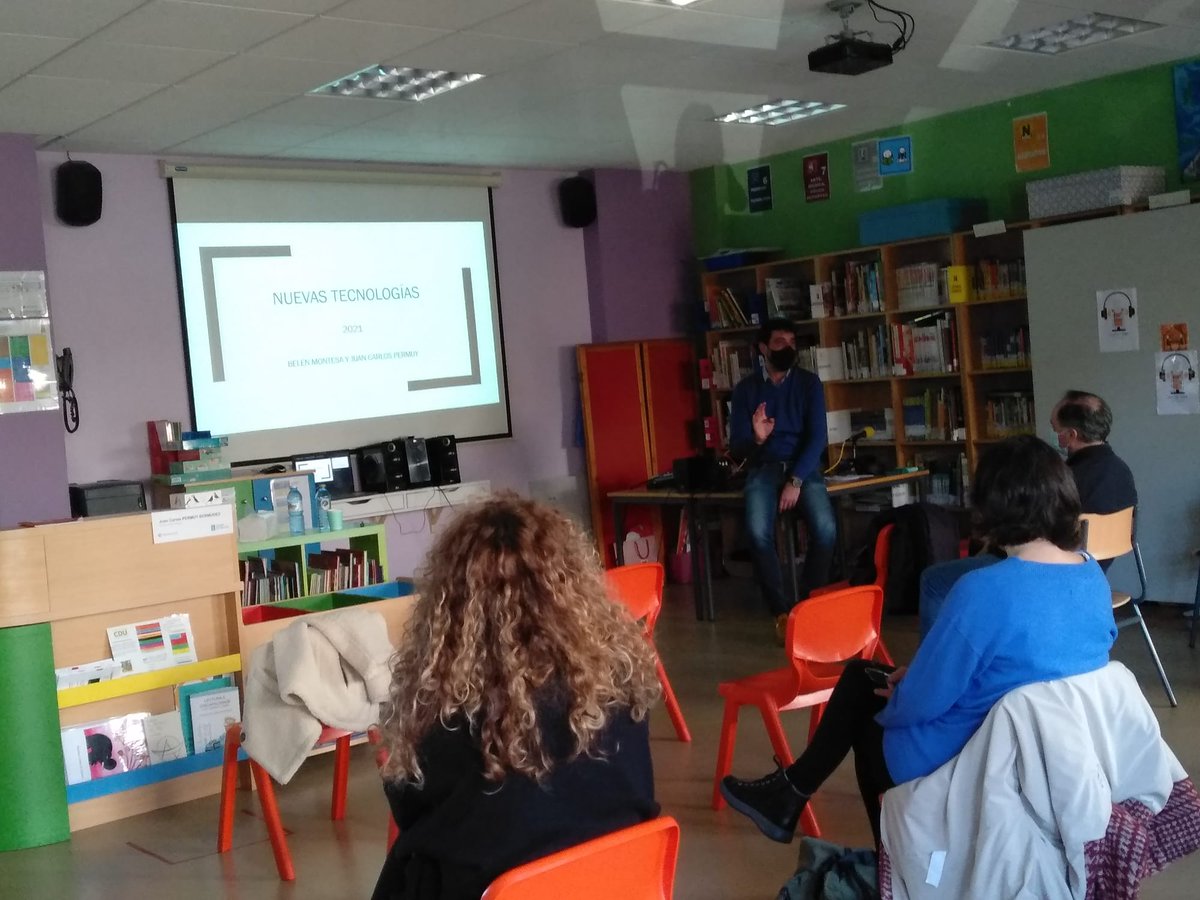 CAFIgalicia's tweet photo. Rematamos un intenso trimestre de formación ás familias con 32 sesións de ENAPA (Escolas de Nais e Pais) con diversidade de temáticas de interese para a comunidade educativa. https://t.co/bk5VmsnRT9