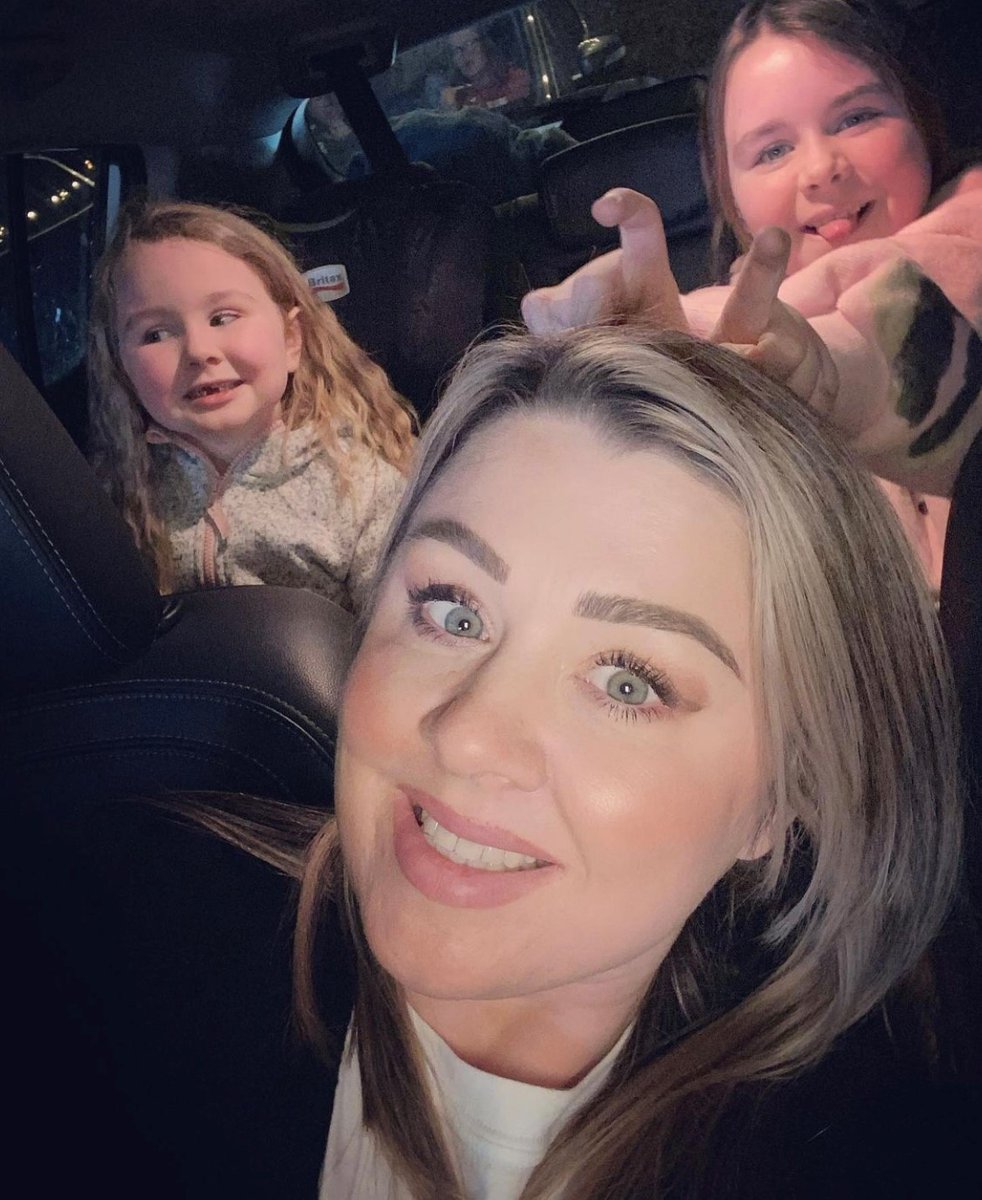 itisonDriveIn's tweet photo. Family selfies at the Drive-in 👩‍👧‍👧🎬✌️

We love seeing you all creating festive memories together 💖Remember and share your moments with us at #itisondrivein to be in with the chance of winning a £100 @itison voucher! https://t.co/DDd5NpzUwE