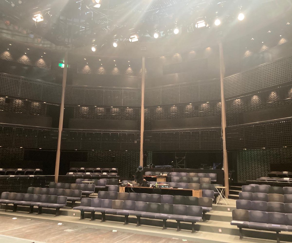 fettochine's tweet photo. #水戸みゅ
目指せ！ミュージカル水戸黄門？冬の陣！
 @水戸芸術館
明日から最終舞台稽古
場当たりです。
週末、25、26日が本番！
夏の陣に引き続きの第二弾！
冬の陣！
素敵なメンバーで創っております。是非ともお越しくださいませ。お楽しみに！

#水戸みゅ　#ミュージカル水戸黄門　#演出 https://t.co/fmO0qrli5l