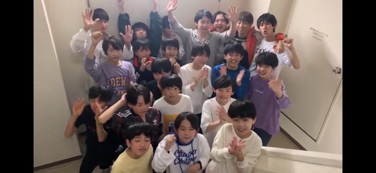 qz6JijApAPcidxx's tweet photo. やっぱりカッコ良すぎるっていうかかわよない??
めっちゃサイコーだったぁー
#真弓孟之
#AmBitios https://t.co/cY1W3MUzq6