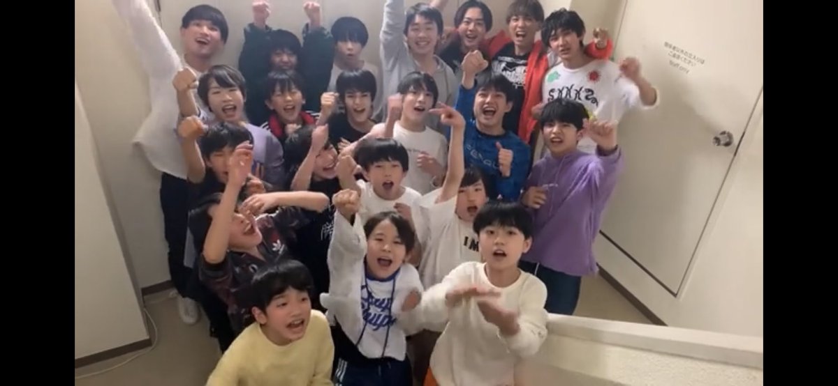 qz6JijApAPcidxx's tweet photo. やっぱりカッコ良すぎるっていうかかわよない??
めっちゃサイコーだったぁー
#真弓孟之
#AmBitios https://t.co/cY1W3MUzq6