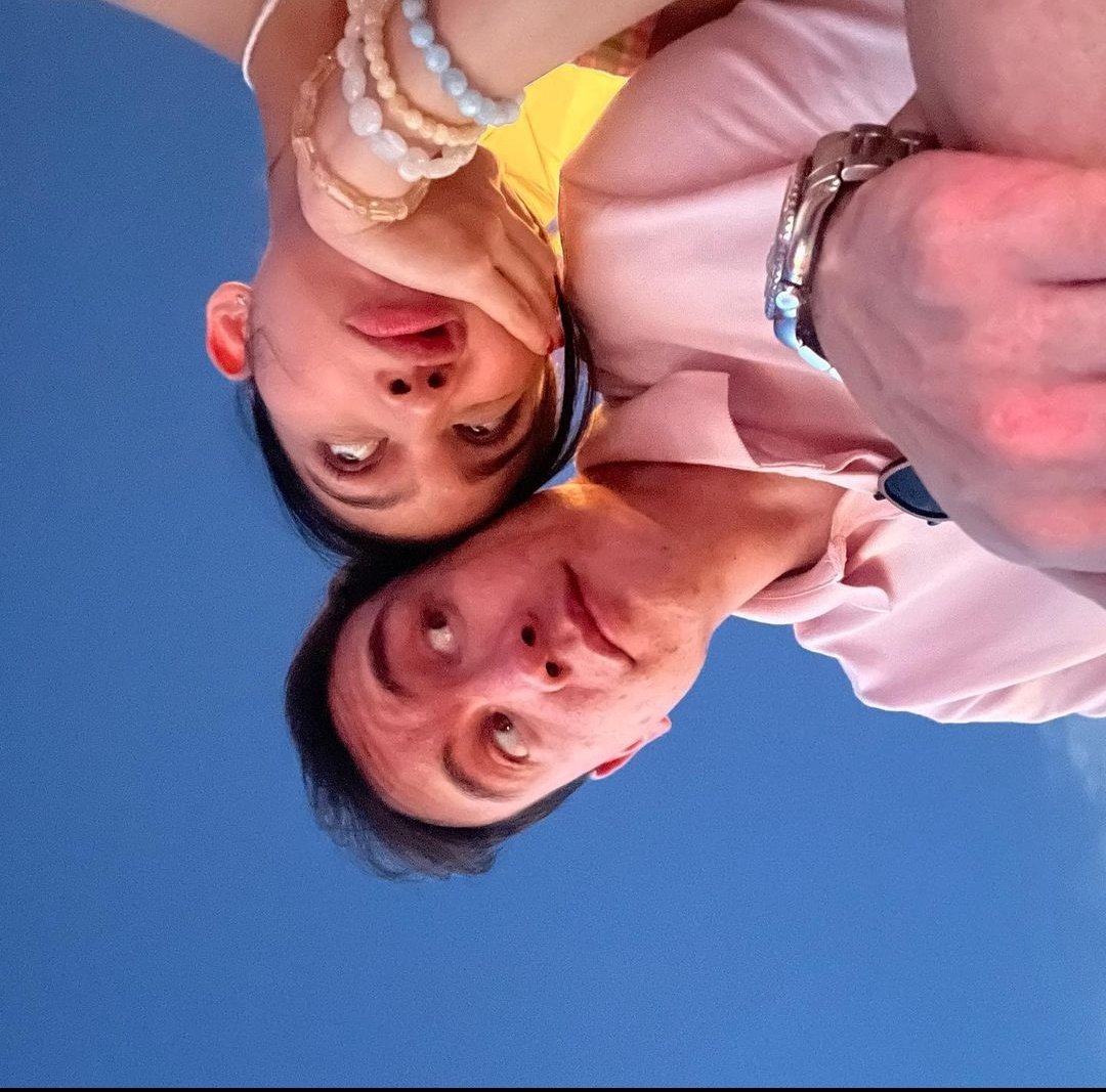 onlymaine4ever's tweet photo. Sun down! Sunset! Ang romantic! Meng dami mo piyao arbor ng isa. 😂 Hahaha katuwa yung expression nyo.. shamot be like haha 🤣🤣🤣
Enjoy... Love u,both! 🥂🎊
#HappyThird
@mainedcm @AtaydeArjo
#Armiane ❤️ https://t.co/v01BIGcUj3