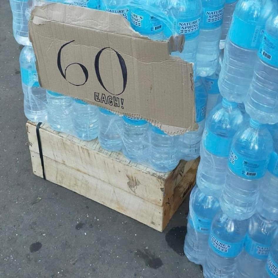 rooffiiee's tweet photo. 1 liter for Php60, wtf! 🙄

#Cebu
#BangonCebu https://t.co/1tM1ObgRHp