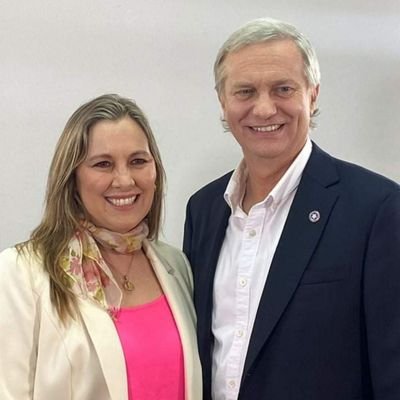 #GraciasKast #Kast2022 <a href="/joseantoniokast/">José Antonio Kast Rist 🖐️🇨🇱</a> Hizo un trabajo increíble subir el 22% al 44% esa lectura es importante nos faltan 7% y aseguramos el #RechazodeSalida Sigamos defendiendo a Nuestro País con convicción ya que nuestras ideas son las que sacarán adelante a Chile🇨🇱 <a href="/PRChile/">Partido Republicano</a>