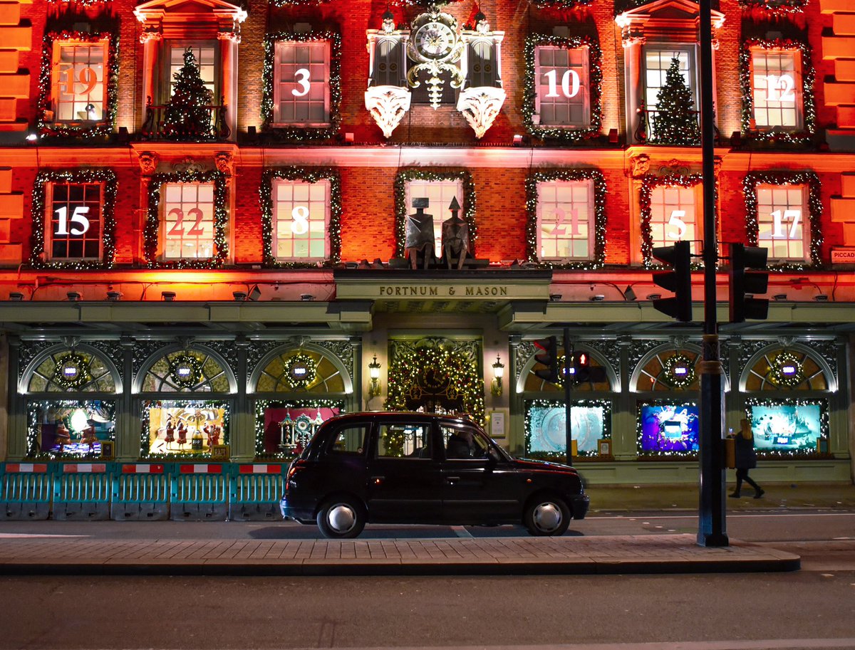 RGPshots's tweet photo. It’s the most wonderful time of the year.
#FortnumsChristmas #photographylovers https://t.co/OZubX0c3GB