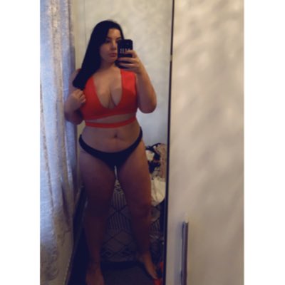 MichelleBayram's tweet photo. Been working on me! ♥️ #NewProfilePic https://t.co/1L1e5DnJ5F