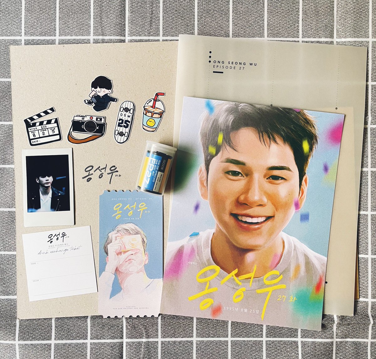 MeLoDyMoJI's tweet photo. ได้รับของที่ระลึกจากงานแล้วนะคะ สวยมากๆเลย สวยทุกรายละเอียด แพคส่งของมาให้อย่างดีเลย 🥰 แอบเสียดายที่ไม่ได้ไปงานถ้ามีโอกาสปีหน้าจะไม่พลาดเลยค่ะ 🥲 ขอบคุณมากๆเลยนะคะ #OSW_EP27 https://t.co/bwTORM9J8z
