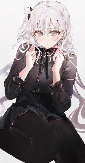 どうせならという気持ちで2Pカラーにしてタイツはかせておきました! 