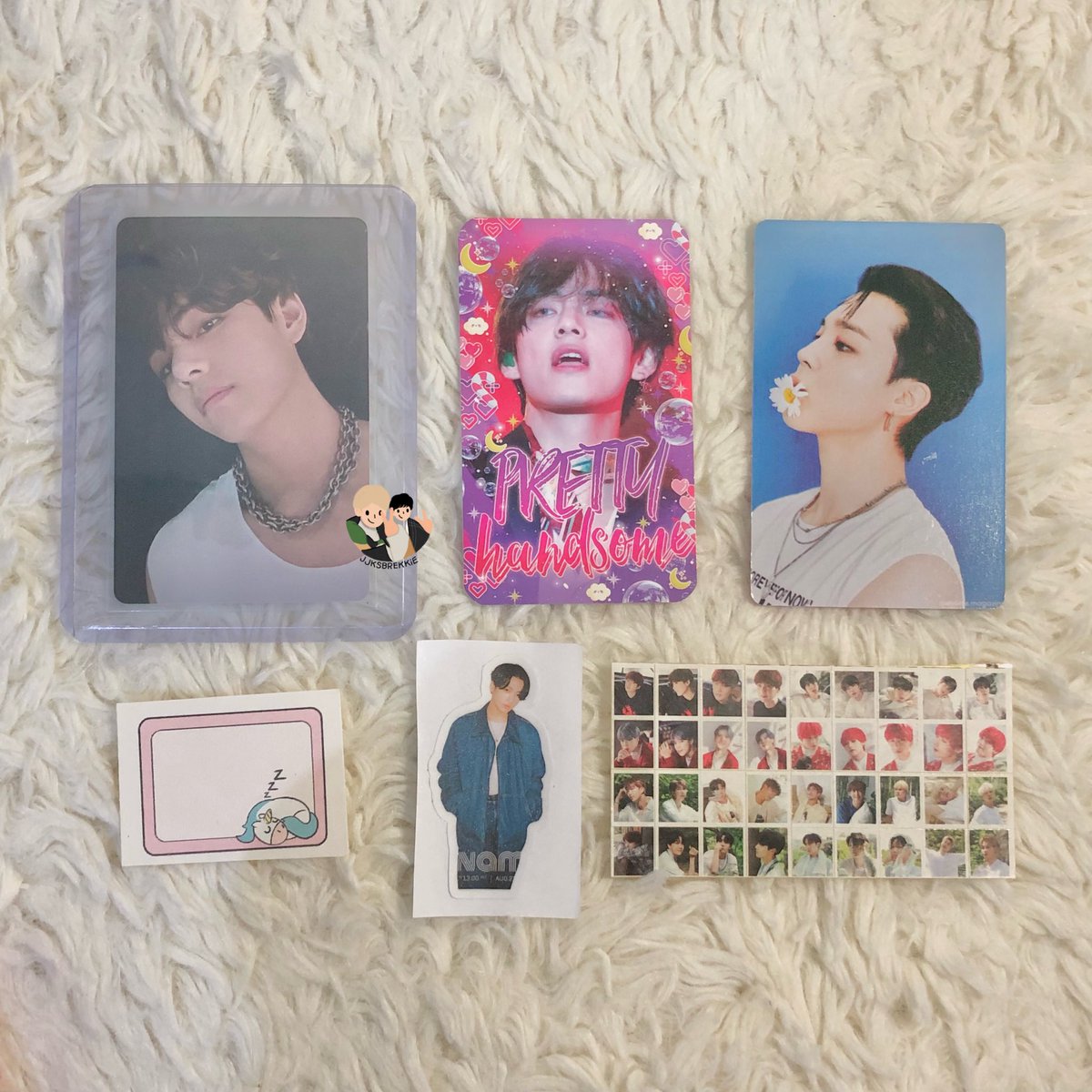 rukkppw's tweet photo. 🌟 #jjksbrekkiegets #kcartzproof
𓂂𓏸 hi @kookiecartz ! taehyung arrived already ! my cousin is super happy hehe thank u ! <3 https://t.co/o77zQ6sVAT