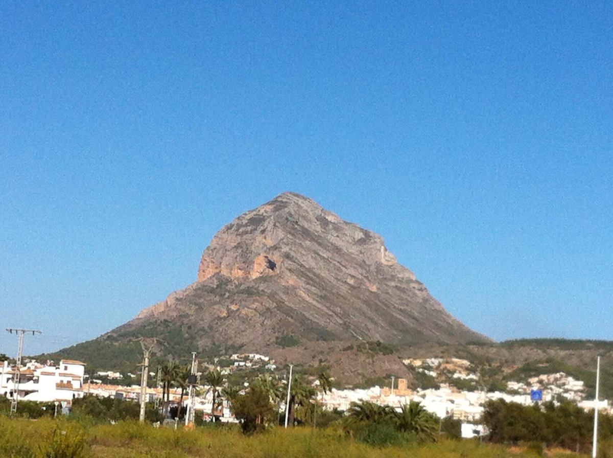 info_pearl's tweet photo. National Park Montgo close to all our holiday villas in Javea on the Costa blanca. Loved by all hikers and nature lovers #montgojavea #montgonationalpark #javeavillatorent #javeavillaforrent #somethingspanish #2022spanishholiday https://t.co/7NXTZVqjbm