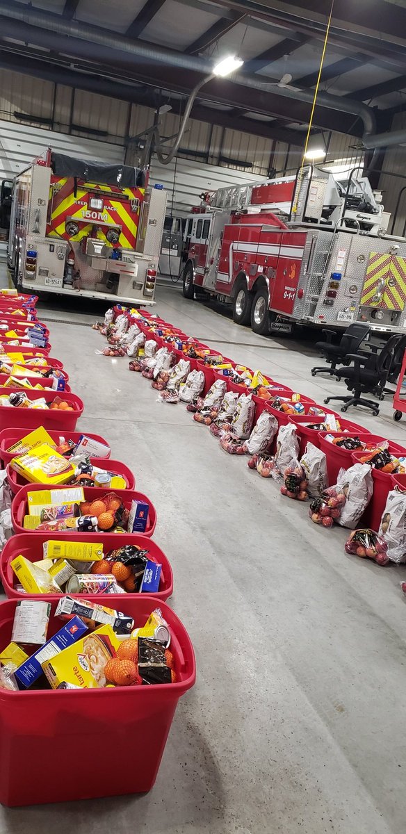 DChief813's tweet photo. GNES crews have packed the remaining food hampers set to go out today and tomorrow. Thanks to all who donated toward both the food drive and toy drive this year. @NapaneeFire  @Greater_Napanee https://t.co/hxTErEzZes