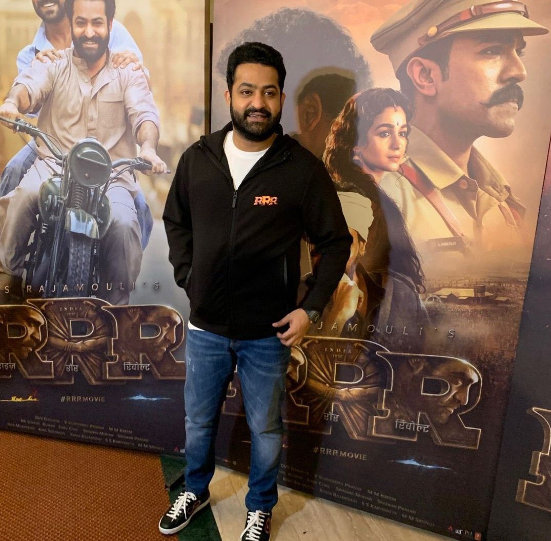 worldNTRfans's tweet photo. ❤️ @tarak9999 @ RRR Promotions 👌🏽 https://t.co/9niBgl8HWW