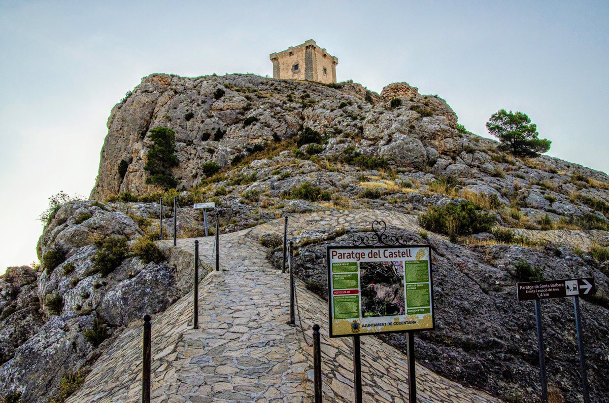 javix's tweet photo. La pujada al castell de #Cocentàina #ElComptat https://t.co/1rg6luEWII