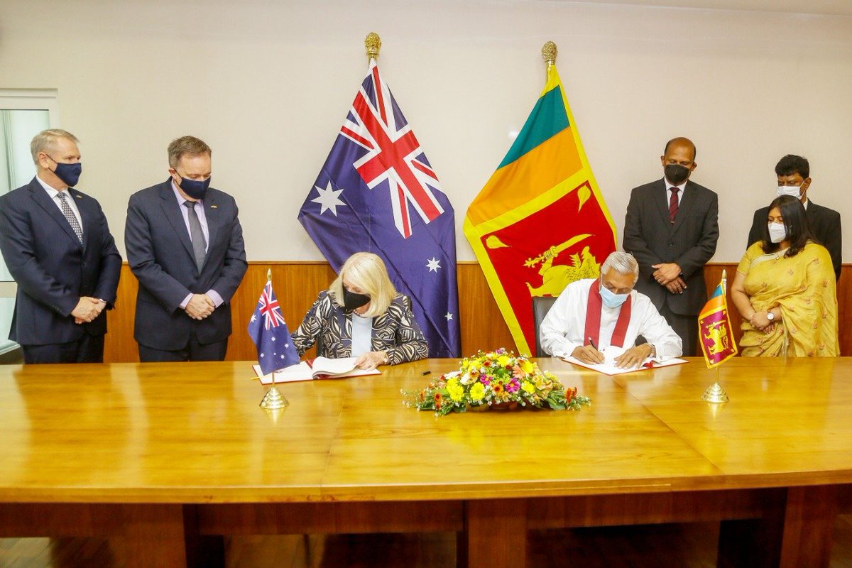 AusHCSriLanka's tweet photo. A privilege to host @KarenAndrewsMP as we draw close to 75 years of official bilateral relations. High profile meetings with @GoSL included an MOU signing on a new multi-agency Border Risk Assessment Centre @IOM @CanHCSriLanka https://t.co/2IoZCe04pa
