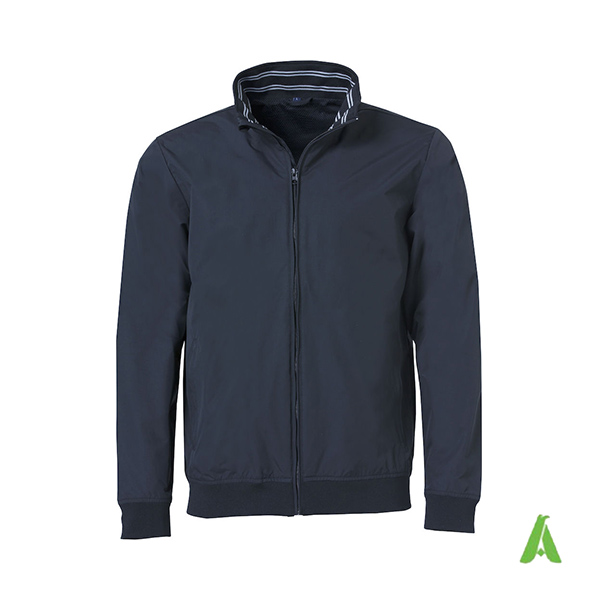 AremTessile's tweet photo. #giletpersonalizzati #divise #workwear #per aziende, lavoro, pubblicita'.  Col tuo logo, 500 articoli disponibili, consegne in pochi giorni. https://t.co/OLhi1fY4PY https://t.co/1y18RHyoAA