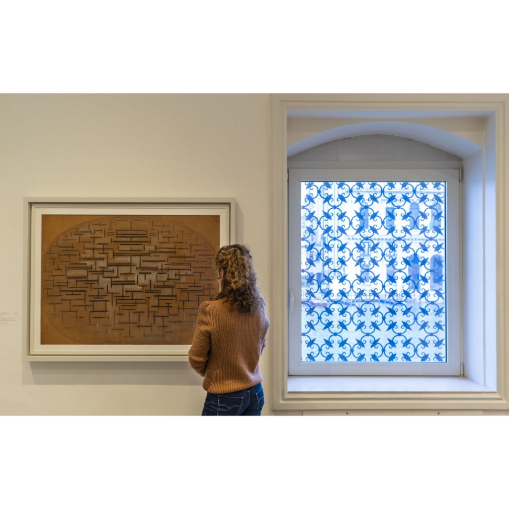 GuggenheimPGC's tweet photo. Natale a Venezia? Prendete nota. Durante le festività il museo è sempre aperto, dalle 10 alle 18, eccetto il martedì e il 25 dicembre. Tra la mostra #MigratingObjects e i grandi capolavori di Picasso, Pollock, Magritte, vi aspettiamo per un tuffo nell'arte del XX secolo! https://t.co/EbRGyQbqMO