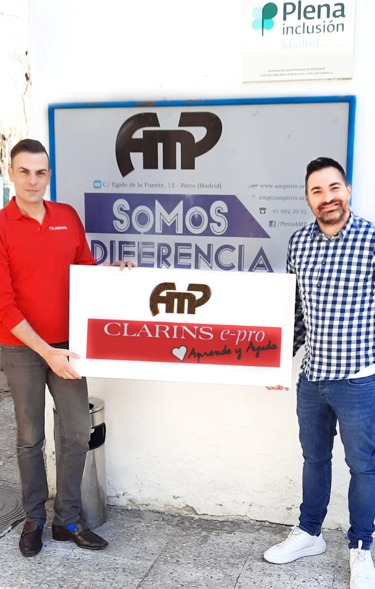 AMP_Pinto's tweet photo. La Asociación AMP inicia una nueva alianza con la empresa de alta cosmética Clarins a través del programa Aprende y Ayuda, donde el personal de Clarins dedica tiempo a formarse y, a cambio, este tiempo lo canjean en una ayuda económica. https://t.co/9LEffqcZiP 
#SomosDiferencia https://t.co/O4NCbMGgEz