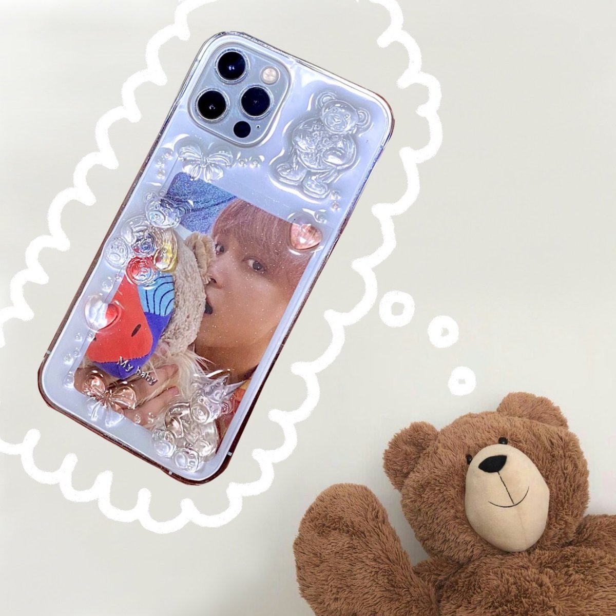 🕊🎄❄️ 𝚁𝚃 𝙴𝚅𝙴𝙽𝚃 🍰🥂🤶🏻

곧 다가오는 크리스마스 기념 ⓇⓉ 추첨 한 분에게 원하시는 레진 케이스 제작해드립니당 💌 모든 문의는 DM 부탁드려용 ⋆⁺₊⋆ ♡̷̷̷