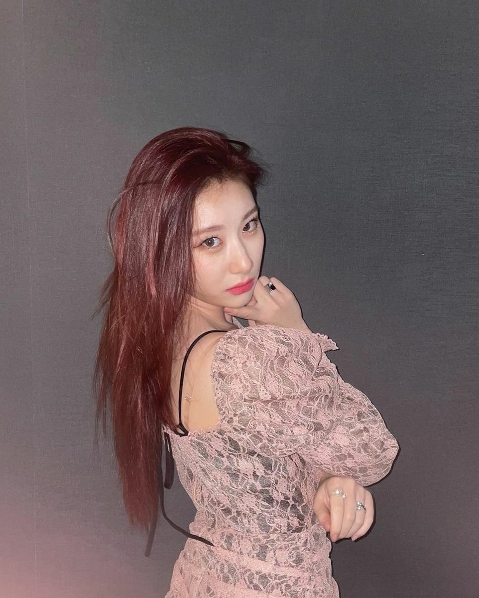 ㅤ

         not new to rp, nor a new acc.⠀
         just restarting.⠀ 
         like and rt to be mutuals! 

ㅤ ㅤㅤ