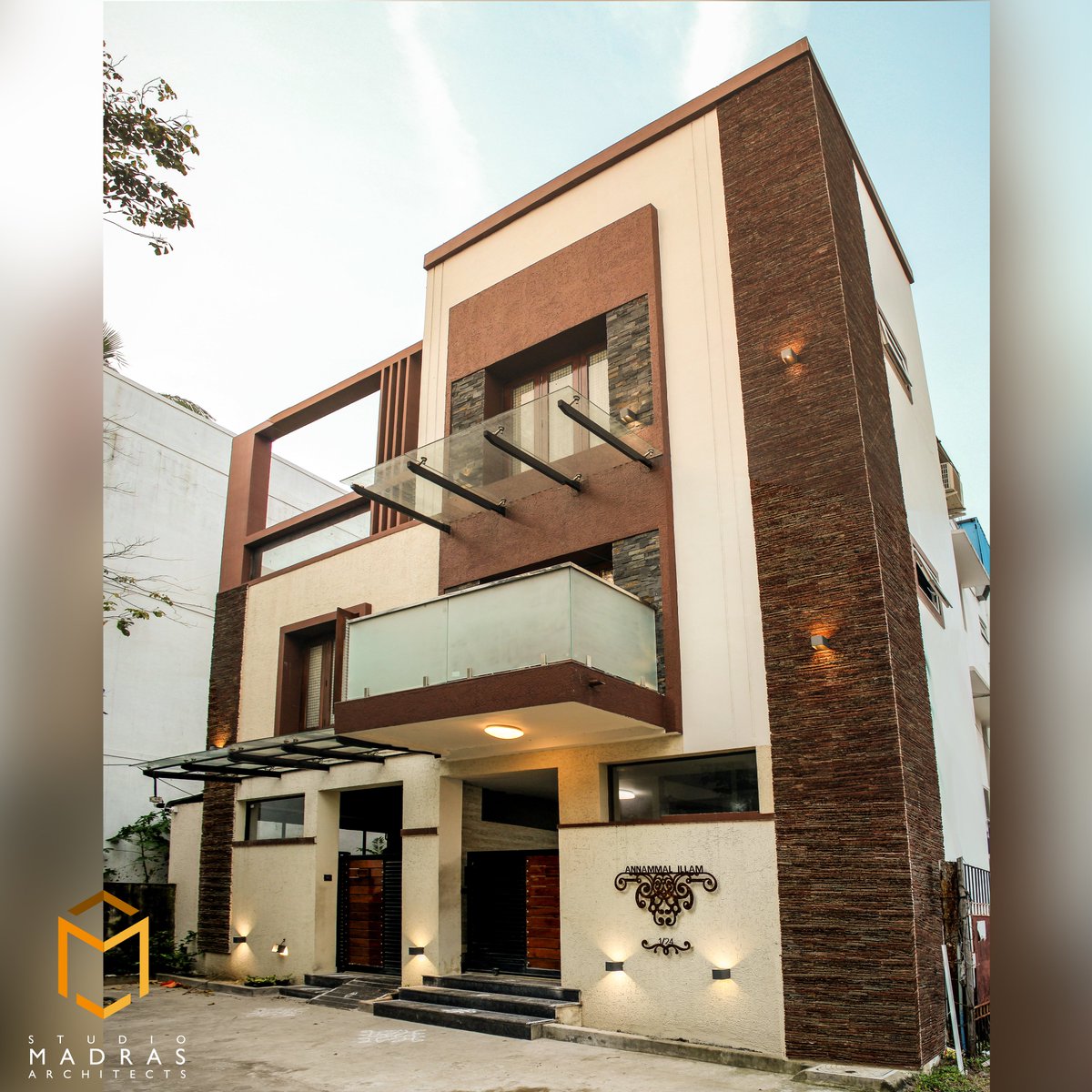 madrasarch's tweet photo. #SMA #ResidencesBySMA #Chennai #Contemporary #Facade #Architecture #Elevation
how it was designed how it was delivered https://t.co/cujGoDbZSO