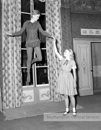SotonStories's tweet photo. HE’S BEHIND YOU! 
Peter Pan started as a play in 1904 and was later given the full #pantomime treatment!
This year @MASTStudios have been on a magical musical journey to Neverland!
📷Peter Pan at Gaumount Theatre Southampton (@mayflower) 1964
#OhNoItsNot #OhYesItIs #BoxingDay https://t.co/U0Y42rpg3W