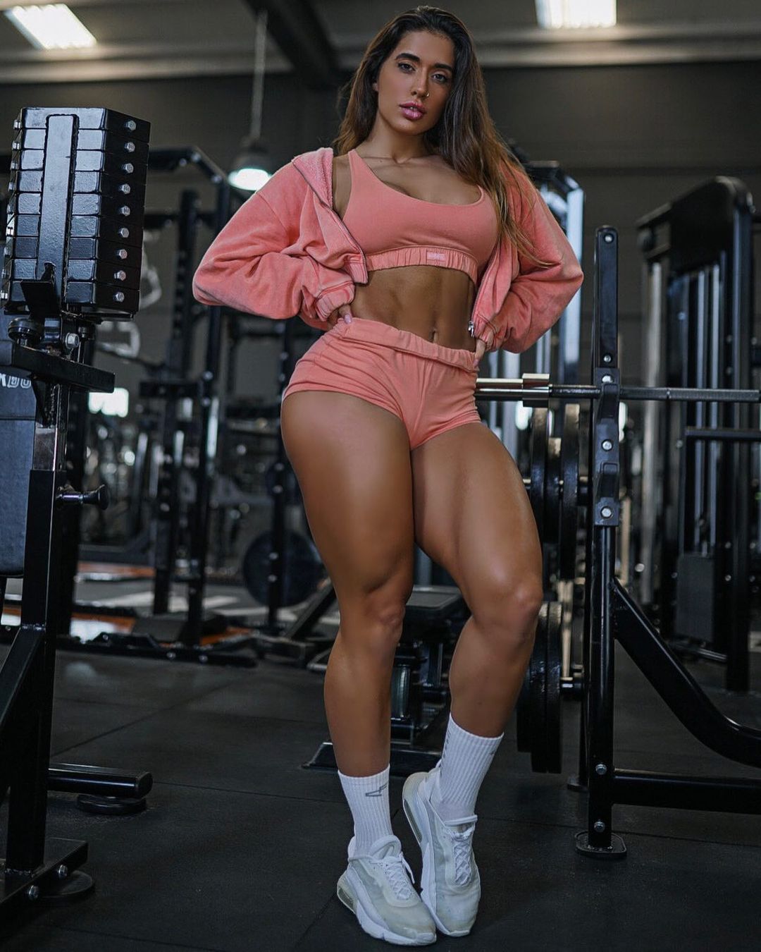 ChillFit on X: Indira Badia Fonseca t.coCVsMmGCsmZ  X