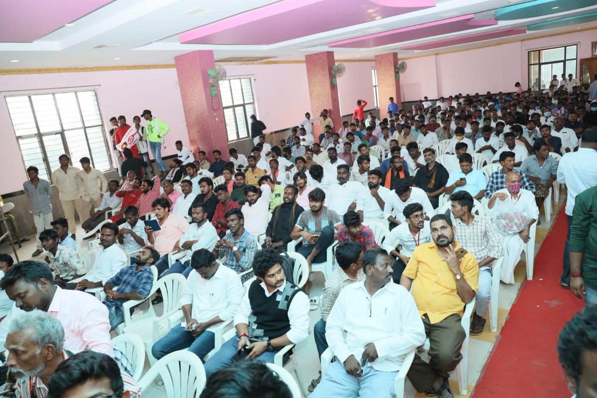 JanaSenaParty's tweet photo. కర్నూలు జిల్లా క్రియాశీలక కార్యకర్తలతో శ్రీ నాదెండ్ల మనోహర్ గారి సమావేశం

Video Link: https://t.co/Basy0LjvEF https://t.co/yvWwzNGVqw