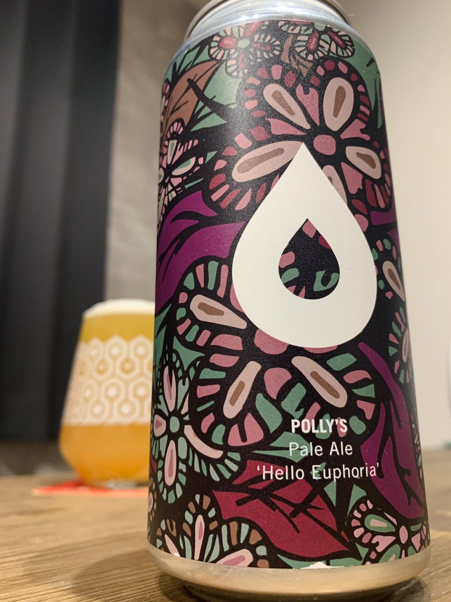 beer_telling's tweet photo. ウェールズ新進気鋭…から三年でもう大物と言ってもいい目覚ましい成長を遂げた、2018年スタートのブリュワリー #PollysBrew。5.2%安定のPale Ale、Hello Euphoria。
ユーフォリアとは幸福感！そう、飲む幸福感ですよ。安心感さえある美味さ！
#クラフトビール https://t.co/GwJ2Gm2728
