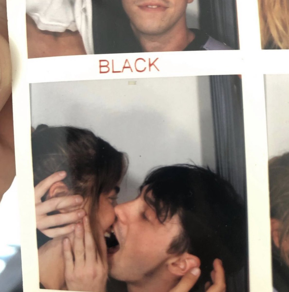 blithesoume's tweet photo. i love you i love you i love you i love you i love you 🤍🤎 https://t.co/NNXbwJQJHF