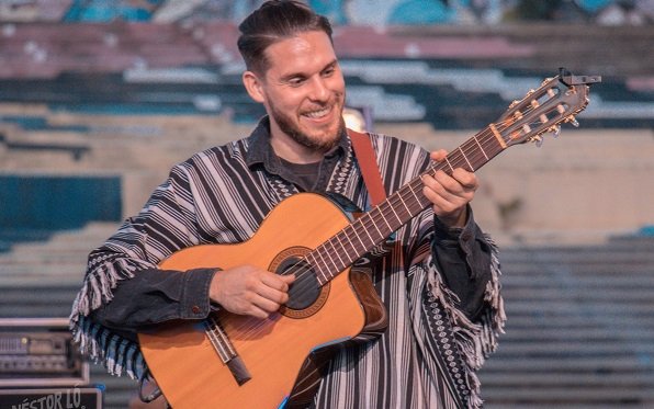 Radio Cámara Py (@radiocamarapy) on Twitter photo "El reconocimiento a la canción Mamama, con el Premio Nacional de Música 2021, corona nuestro esfuerzo por mantener en vigencia nuestra música paraguaya" destacó Néstor López, líder del grupo 'Los Caminantes' <a href="/caminantespy/">Néstor Ló y Los Caminantes</a> en una entrevista para #elpaisahora. "El reconocimiento a la canción Mamama, con el Premio Nacional de Música 2021, corona nuestro esfuerzo por mantener en vigencia nuestra música paraguaya" destacó Néstor López, líder del grupo 'Los Caminantes' <a href="/caminantespy/">Néstor Ló y Los Caminantes</a> en una entrevista para #elpaisahora.
