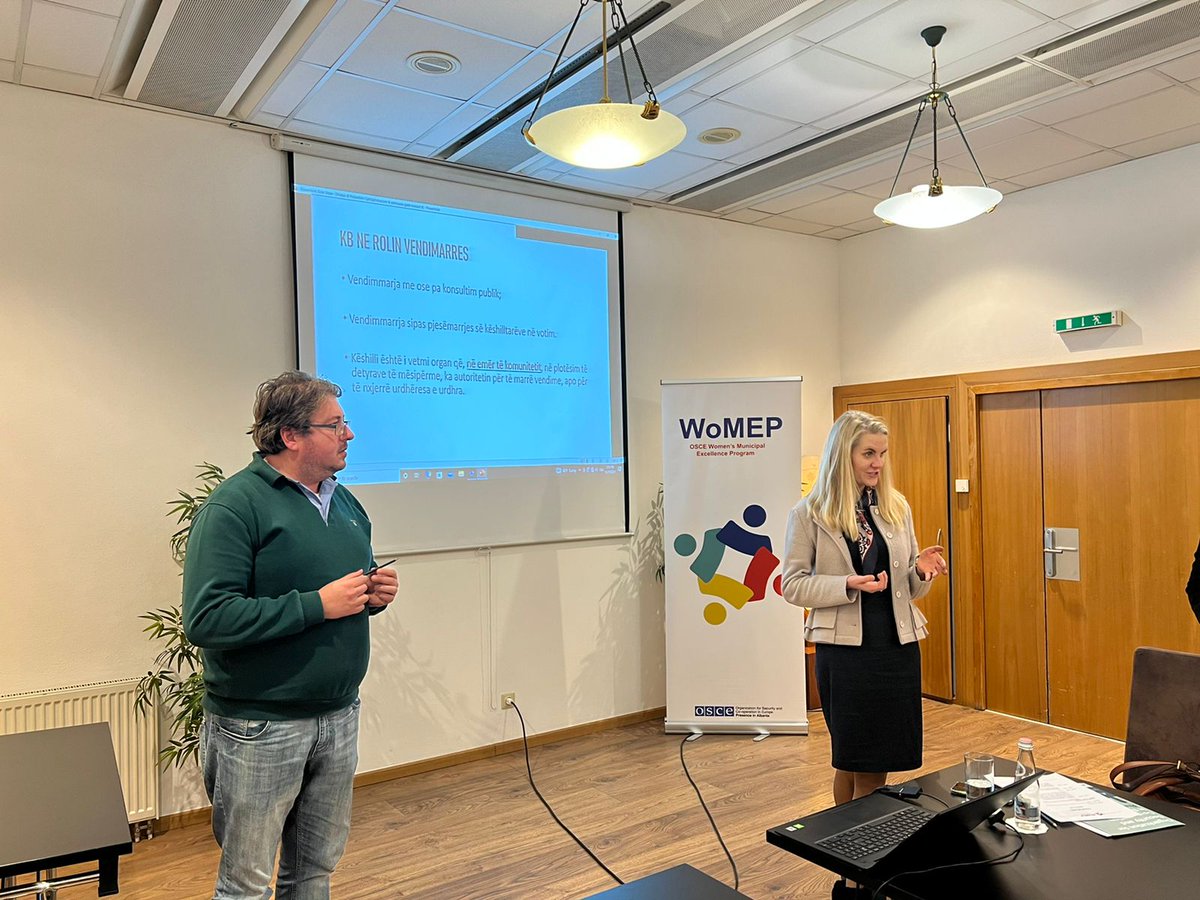 OSCEinAlbania's tweet image. #gratënëvendimarrje
#fuqizimiigruas
#bashkitëforta
Prezenca e OSBE-së në Shqipëri përfundon ciklin e dytë të Programit të Ekselencës së Grave në Nivel Vendor (#WOMAP):

bit.ly/3FdnNVA