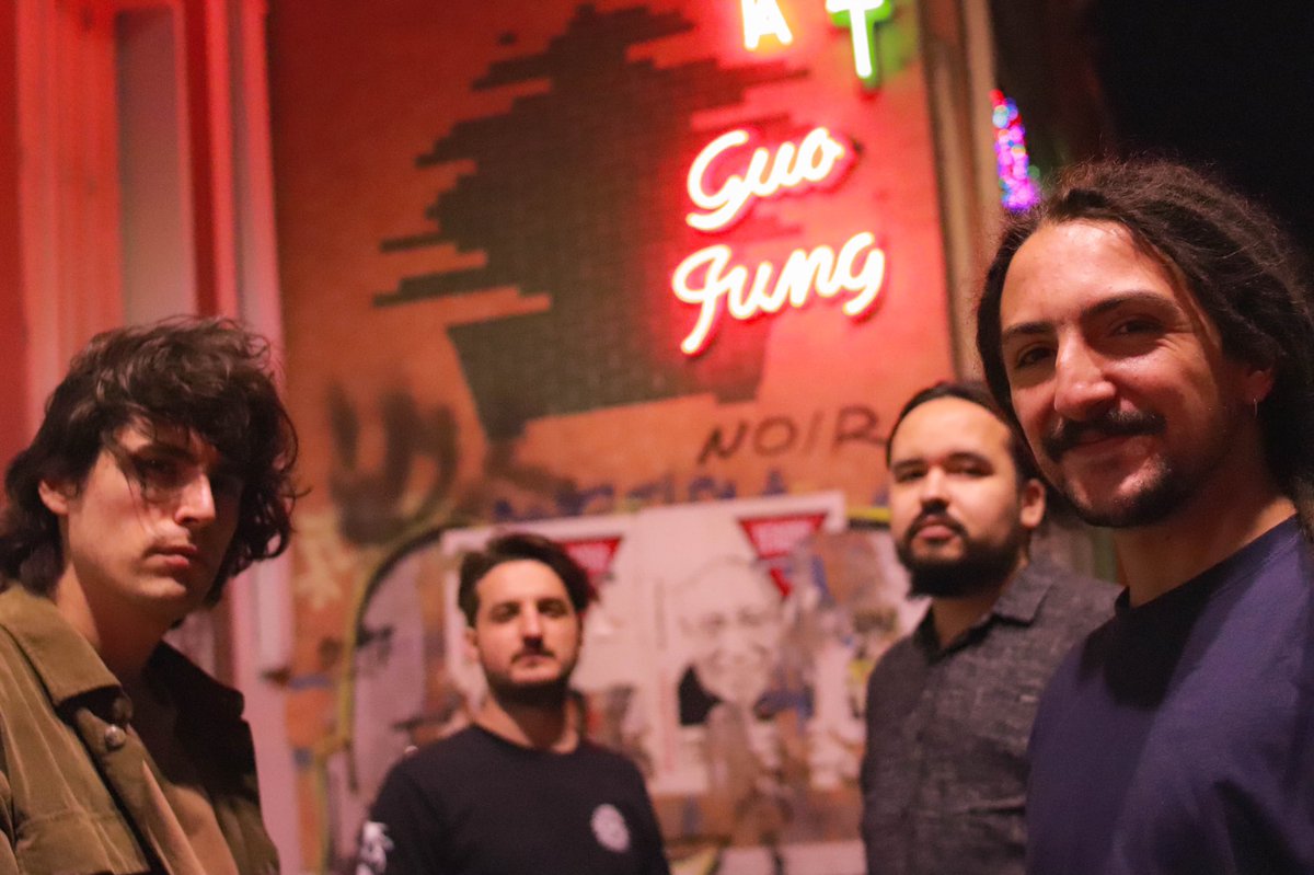 El próximo 09 de enero lanzamos el Imago Live at M100 👹 Dejamos el link de pre-save orcd.co/imagoliveatm100 . Se vieneeeee ✨ Vamos con todo para el 2022 🐢

Escuchela por:
<a href="/SpotifyChile/">Spotify Chile</a> <a href="/SpotifyColombia/">Spotify Colombia</a> <a href="/Spotify_LATAM/">Spotify LATAM</a> <a href="/AmazonMusicMX/">Amazon Music México</a> <a href="/youtubemusic/">YouTube Music</a> 

Via <a href="/orchtweets/">The Orchard</a> y <a href="/lerockcl/">LeRockPsicophonique</a>