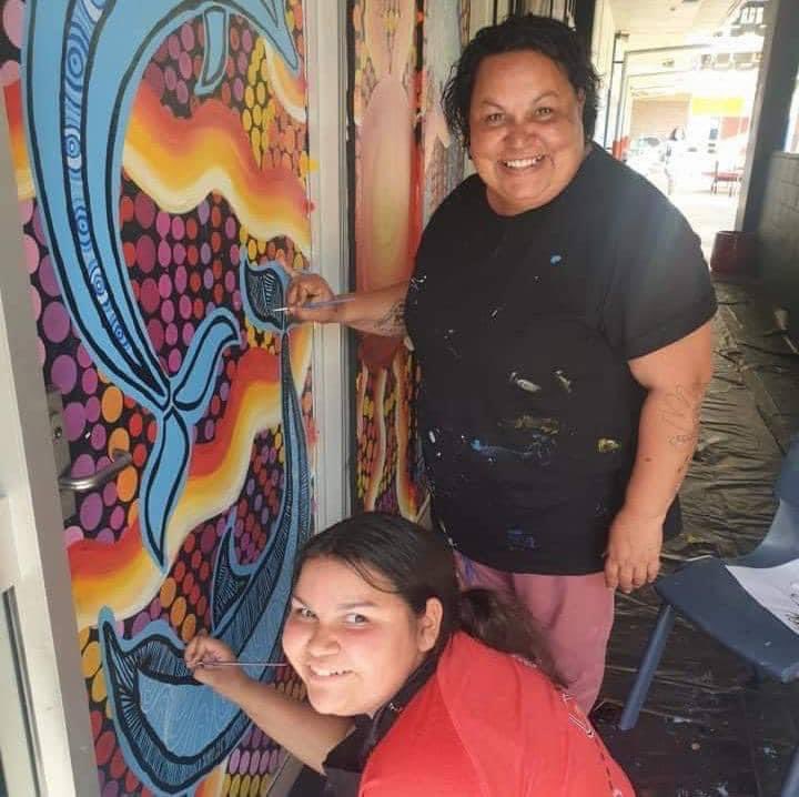 My daughter Janessa &amp; I painting at Hymba Yumba Independent School in Springfield Qld 👣❤️
