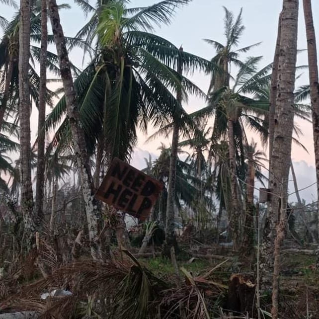 charlswithoutE's tweet image. #SiargaoNeedsHelp