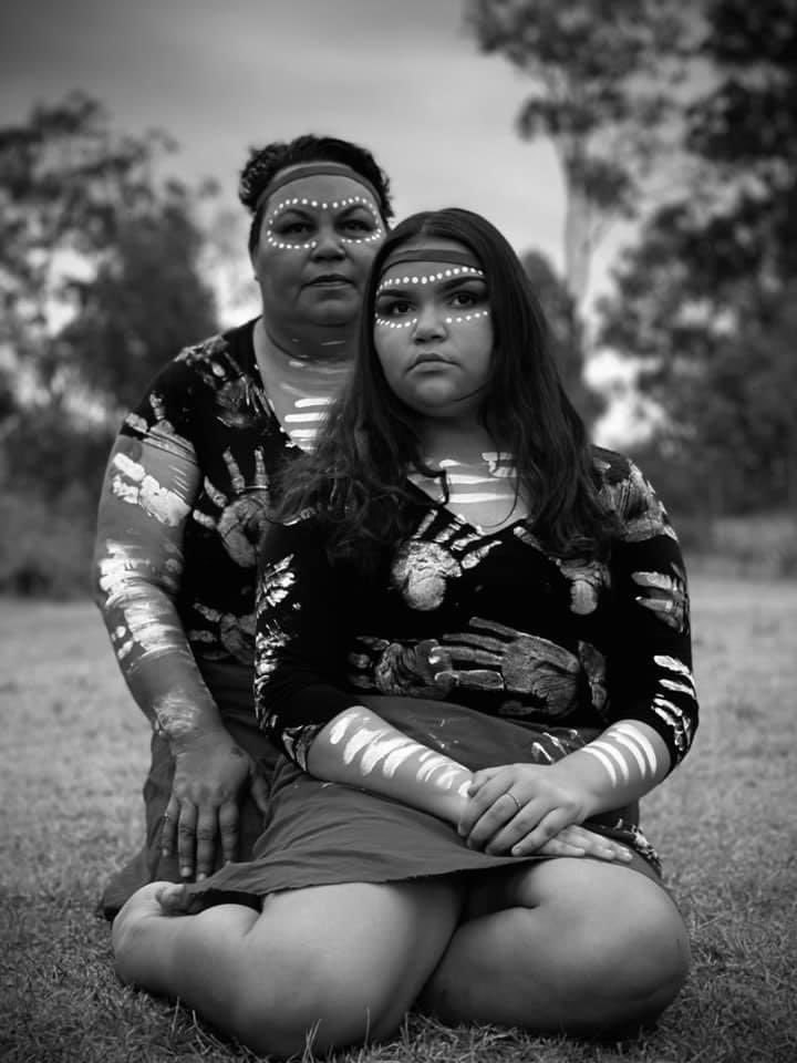 I really love this pic of baby Daught Janessa &amp; I… captures the way we as Mums Wanna protect our jarjums… ❤️👣🪃✊🏽