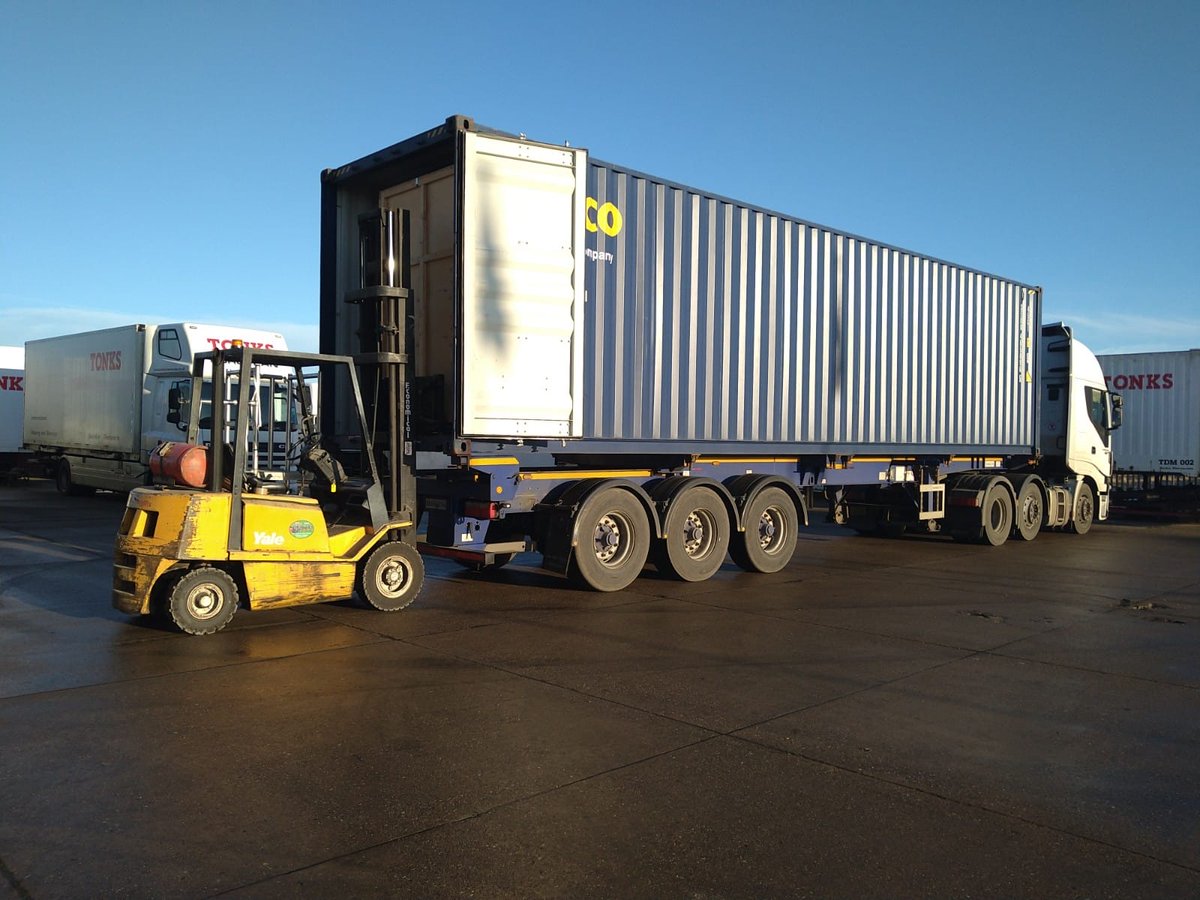 Tonksremoval's tweet photo. 2 groupage containers unloaded Into store this week, both from China ready for us to deliver to the clients in the new year. 

Tonks can offer a full destination service as well as storage if needed. 

☎️ 01262 605322

#internationalremovals #removals #removalsandstorage https://t.co/2YGgsvUjY4