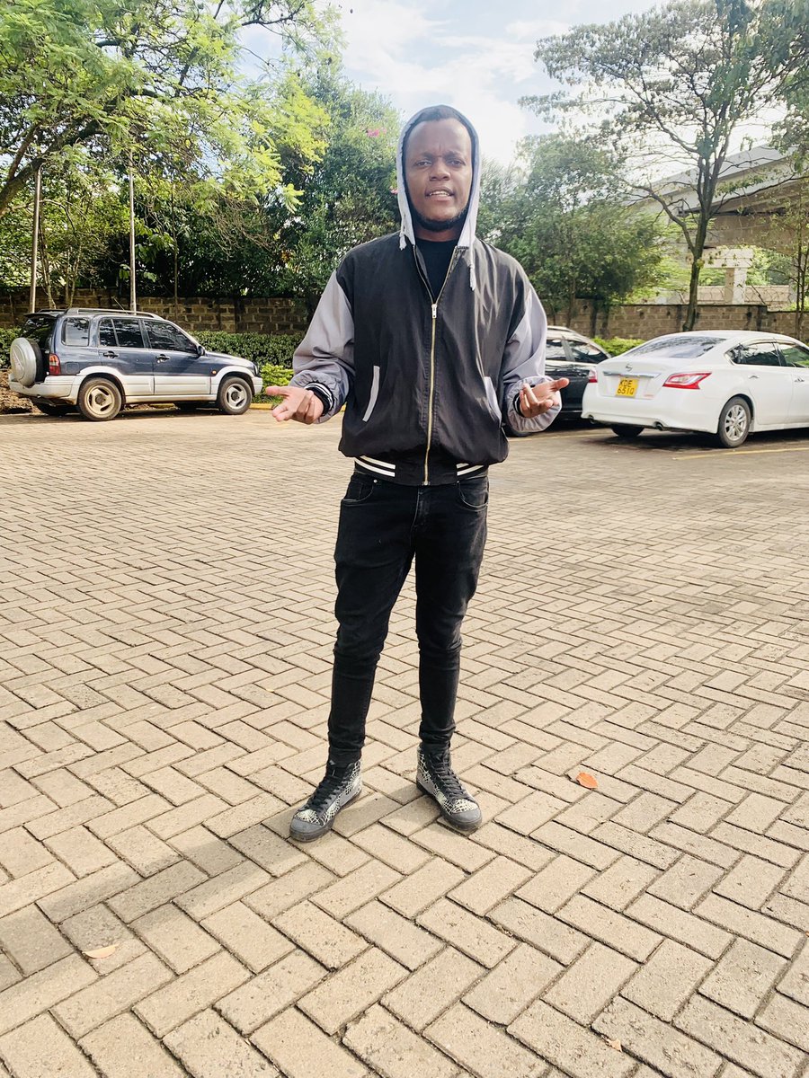 #BounceNation Weuh! Ati Christmas ni this week 😂😂 kidogo mwaka uishe 😂😂 Kujieni good vibes and love ♥️#BounceNation 🔥

LIVE STREAM: kbc.co.ke/y254/