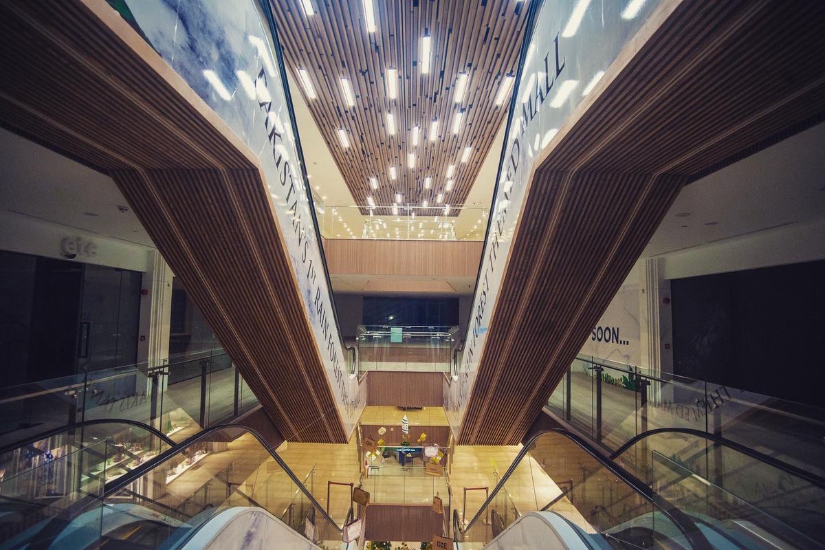 amazonmallpk's tweet photo. Some spectacular views of Amazon Outlet Mall ✨

#Shopping #ShoppingMall #AmazonOutletMall #Islamabad #Rawalpindi #IMARATGroup https://t.co/vi2NaXooOM