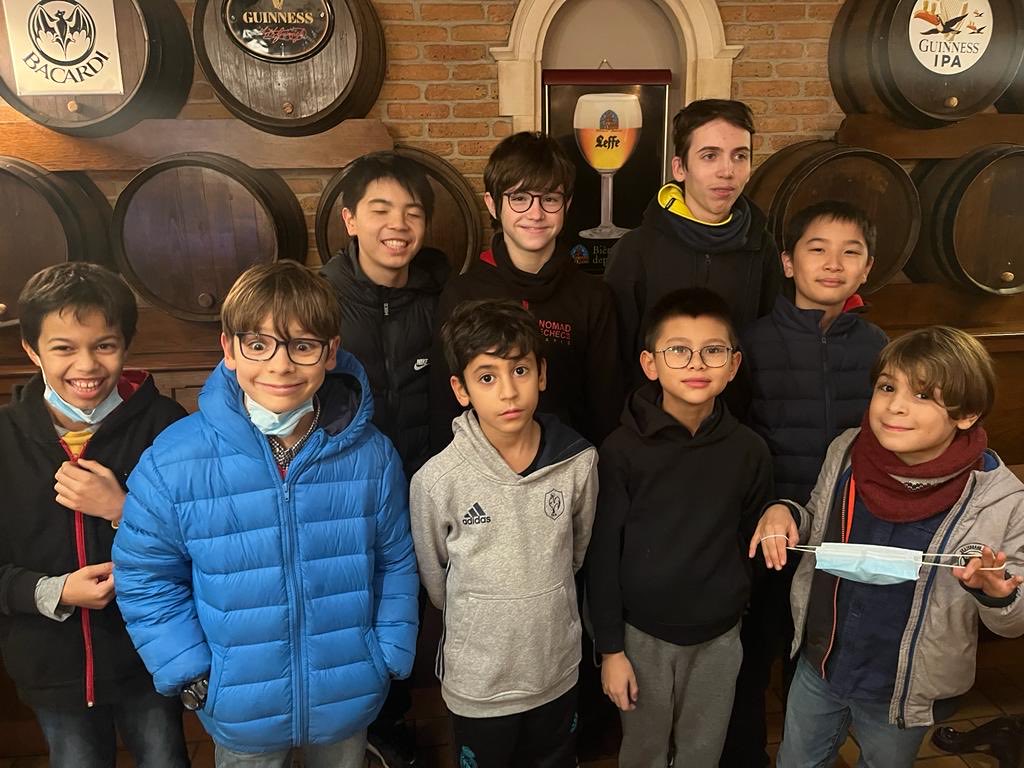 3ème année consécutive en poule  finale pour l’équipe Nomad qui termine 1ère de la Poule B du Top Jeunes. Bravo ! Et contrairement à la suggestion de la photo … à l’eau claire !