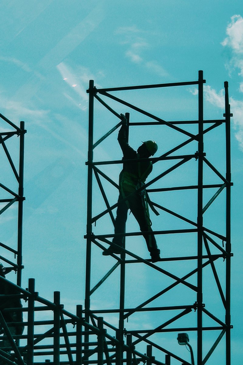 SCPGroupUK's tweet photo. 💬 Tell us 💬
What is the best thing about being a Scaffolder to you?
#Scaffolding #Construction #SatChatUK @ScaffoldingNews https://t.co/ODN5pDe3ZK