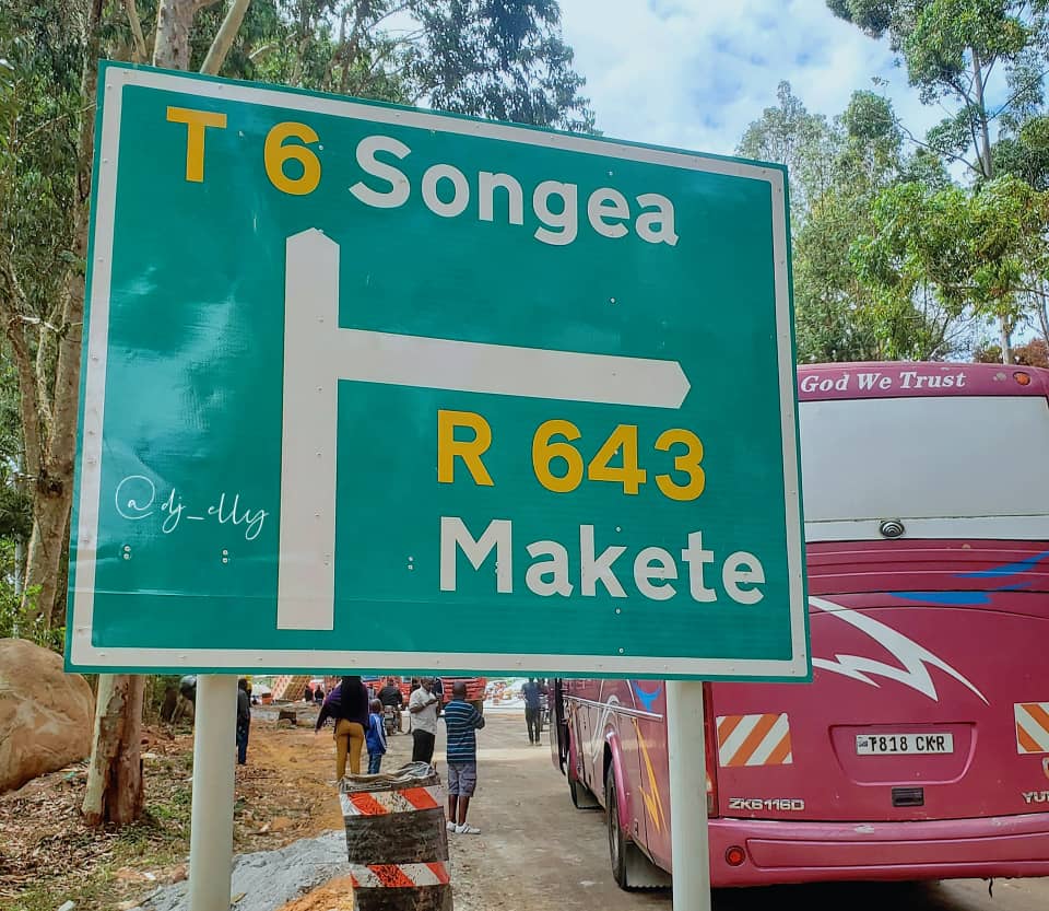 TBoundBuses's tweet photo. Kuna tofauti gani kati ya T na R kwenye majina ya Barabara? Mfano T6 na R643 https://t.co/YOY2ZNegXq