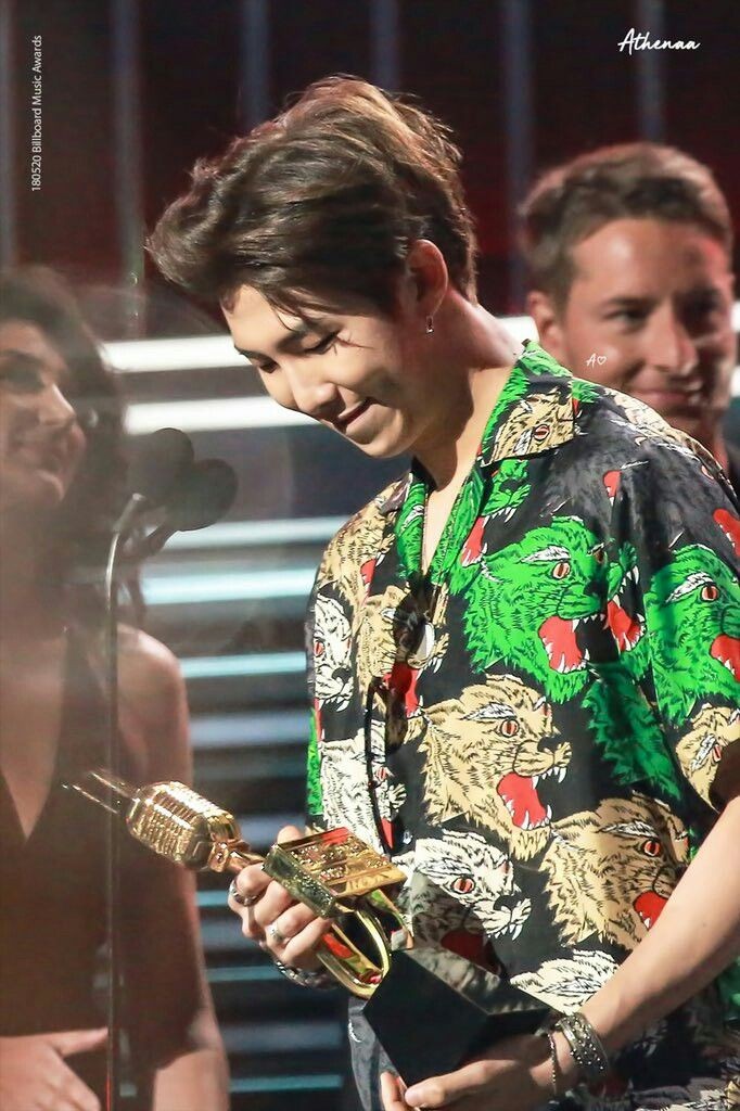 raplineweb's tweet photo. his happiness makes me happy <3 https://t.co/aJt39XFd0s