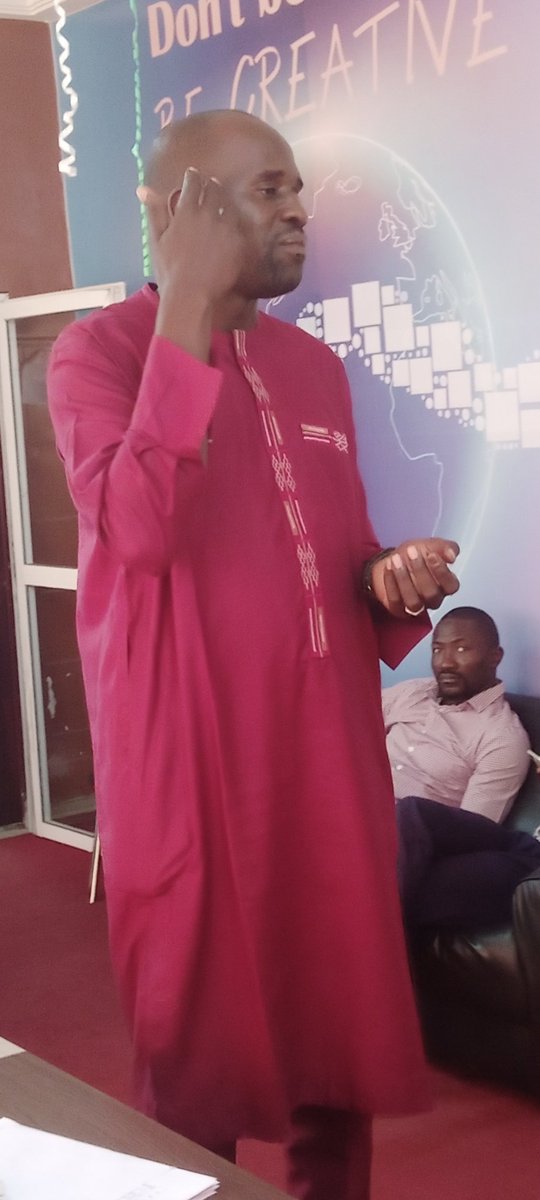 GambiaNedi's tweet photo. In the ongoing #entrepreneurship training for 20 #migrant #returnees in the Gambia, Mr. #Ebrima #Dem founder of Stroll- Made in Gambia Shoes & Accessories is currently engaging the participants on his experience as business man. https://t.co/hcUIZqBybn