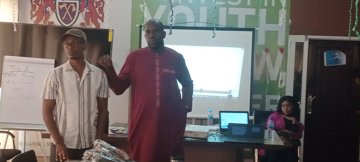GambiaNedi's tweet photo. In the ongoing #entrepreneurship training for 20 #migrant #returnees in the Gambia, Mr. #Ebrima #Dem founder of Stroll- Made in Gambia Shoes & Accessories is currently engaging the participants on his experience as business man. https://t.co/hcUIZqBybn