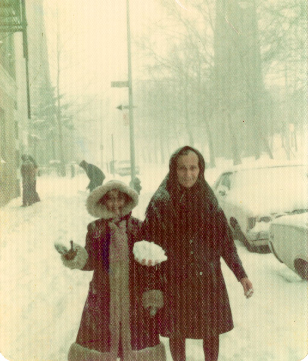 QueensMemory's tweet photo. Happy #FirstDayofWinter! While you're enjoying with a nice hot beverage, check out #QPLDigitalArchive, for pictures of winter fun in the past! Here's a picture of Betty Lelekidis and Athena Melidis enjoying a beautiful snow day at Astoria Park in 1970. #AstoriaQueens https://t.co/DKDaCGAz5y